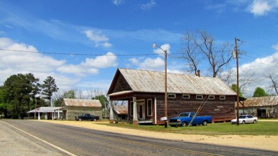 L-R: 1930s gas statio, old doctor's office and hardware store.