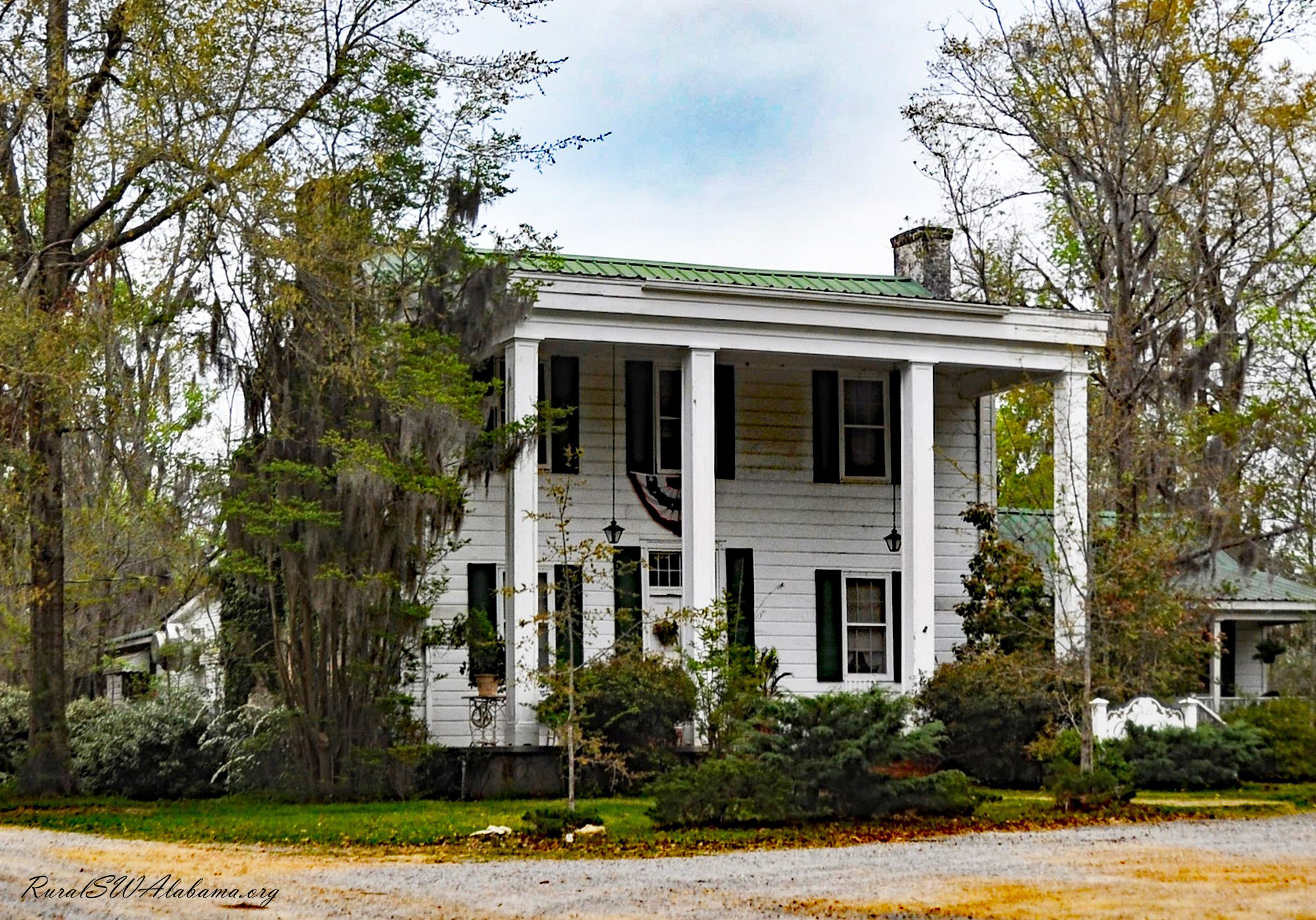 Gaines Ridge at Camden, AL (built late 1820s; building is now home ...